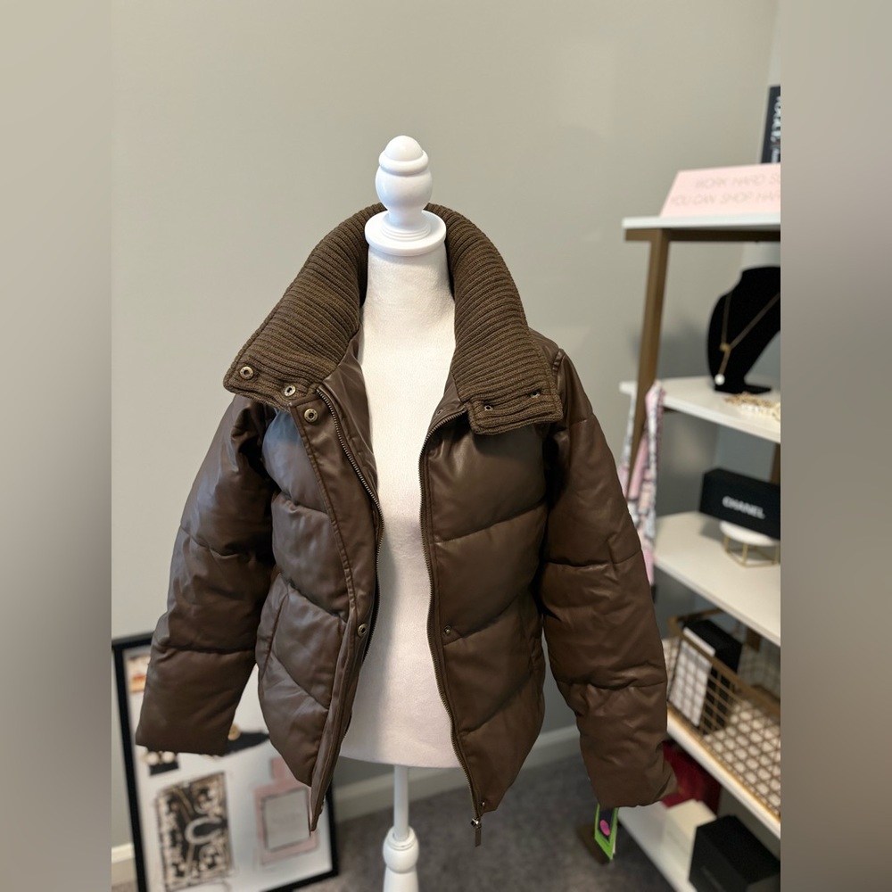 FRENCH CONNECTION Faux Leather Brown Puffer Jacket NWT Side Pockets Size XS - Picture 3 of 8